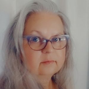 Meet your Posher, Lynn